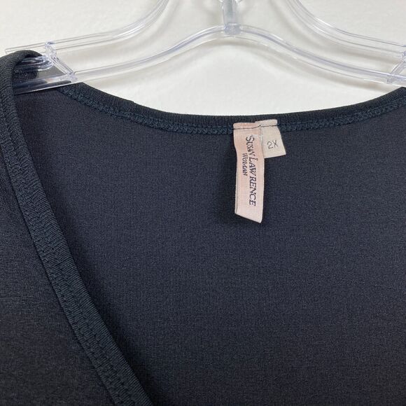 Susan Lawrence Top Women's Size 2X Black Stretchy V-Neck Scalloped Hem - Picture 2 of 5